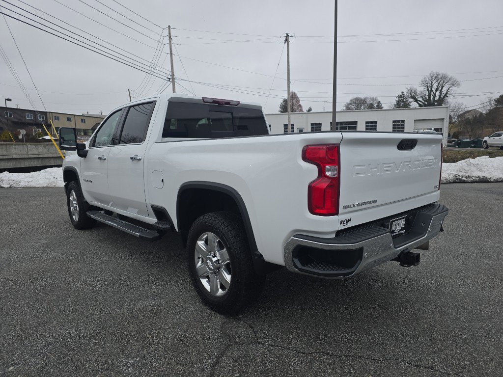 Used 2020 Chevrolet Silverado 3500 LTZ w/ LTZ Premium Package image 7