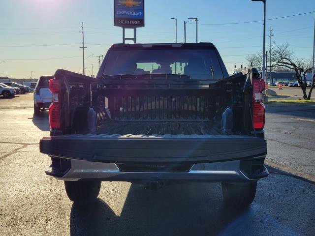 Used 2023 Chevrolet Silverado 1500 LT image 24