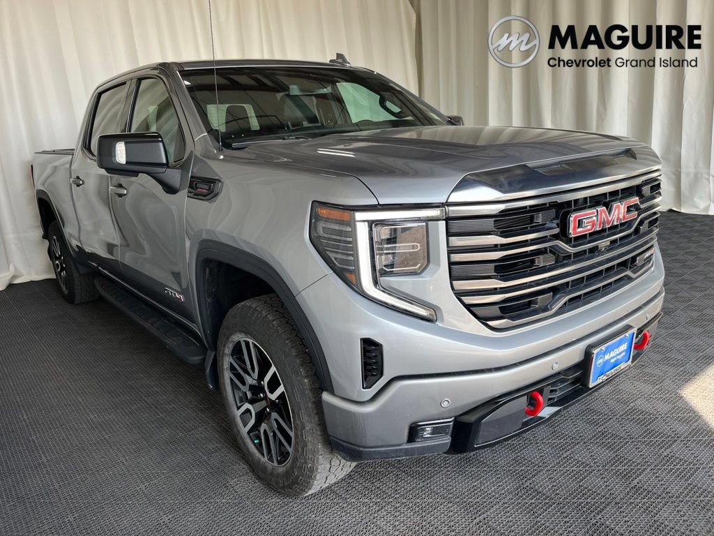 Used 2024 GMC Sierra 1500 AT4 w/ AT4 Premium Package AWD/4WD image 28