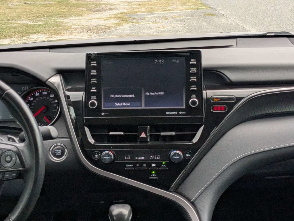 Used 2024 Toyota Camry XSE FWD image 15