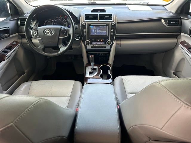 Used 2012 Toyota Camry XLE FWD image 11