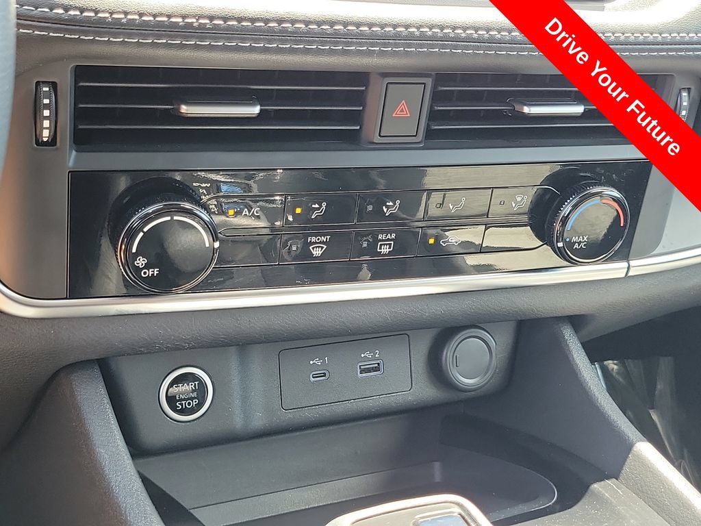 Used 2021 Nissan Rogue S FWD image 13