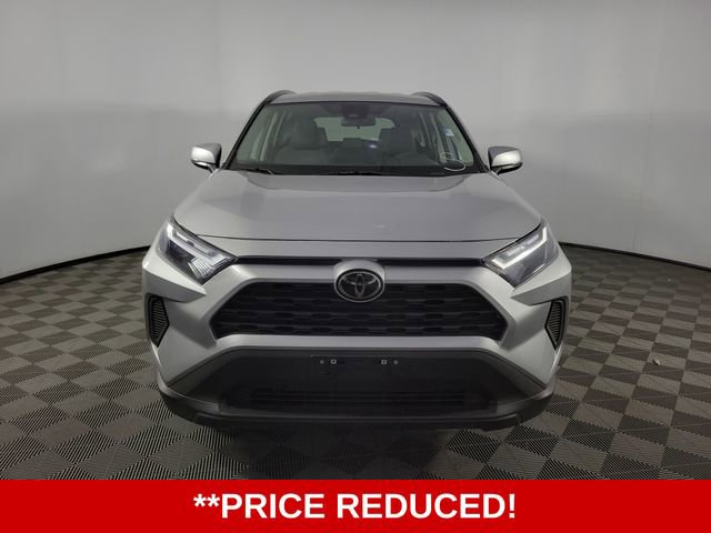 Used 2024 Toyota RAV4 XLE FWD video 2
