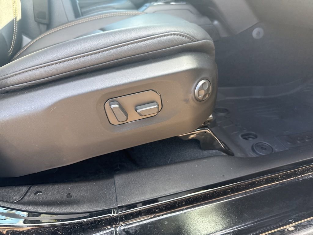 New 2025 Jeep Wrangler Sahara image 46