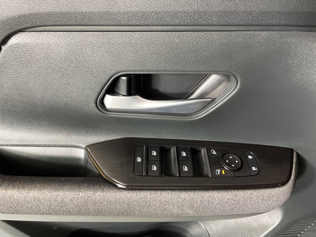 New 2025 Nissan Kicks SV image 19