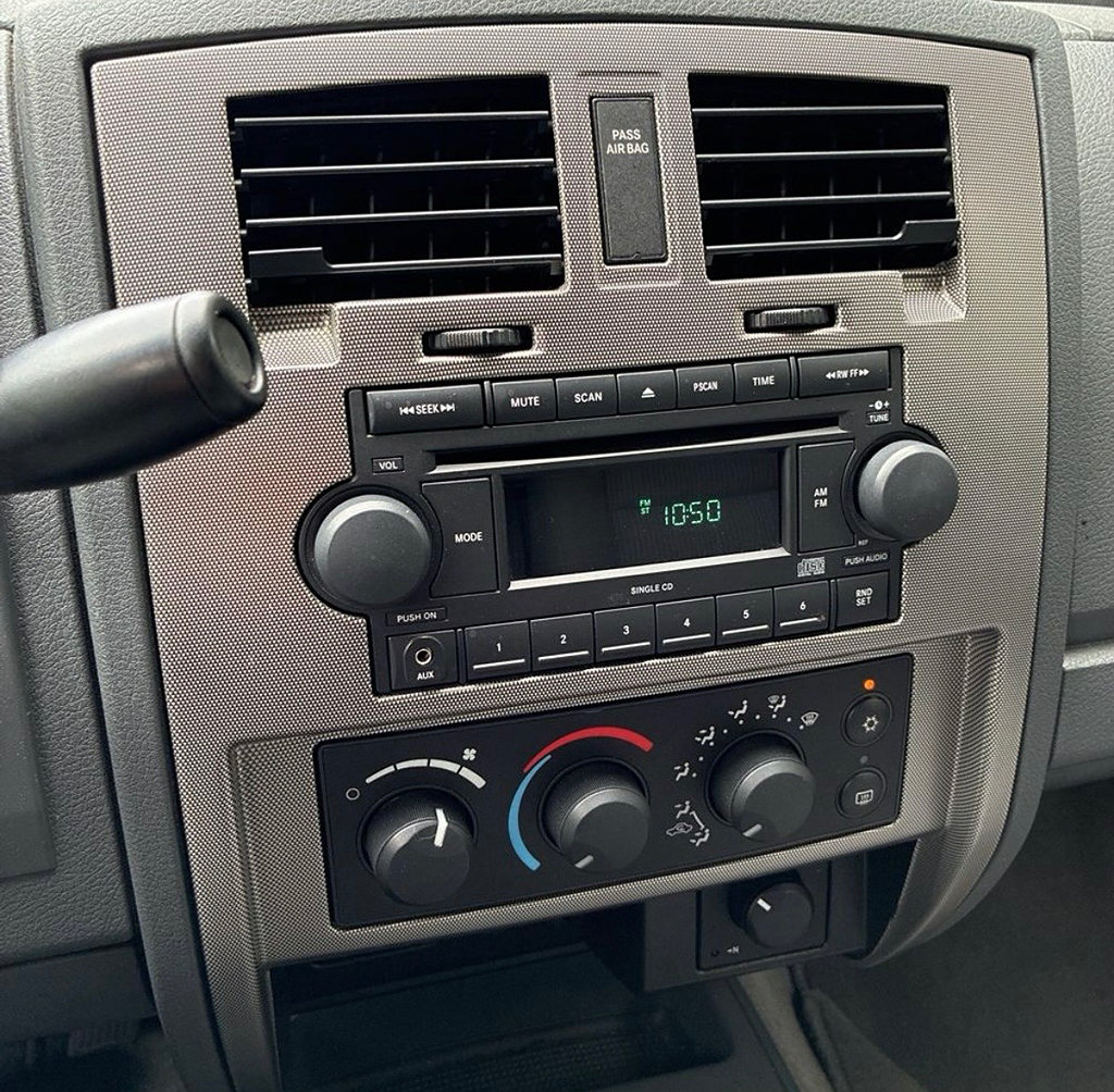 Used 2007 Dodge Dakota SLT w/ Trailer Tow Group AWD/4WD image 19