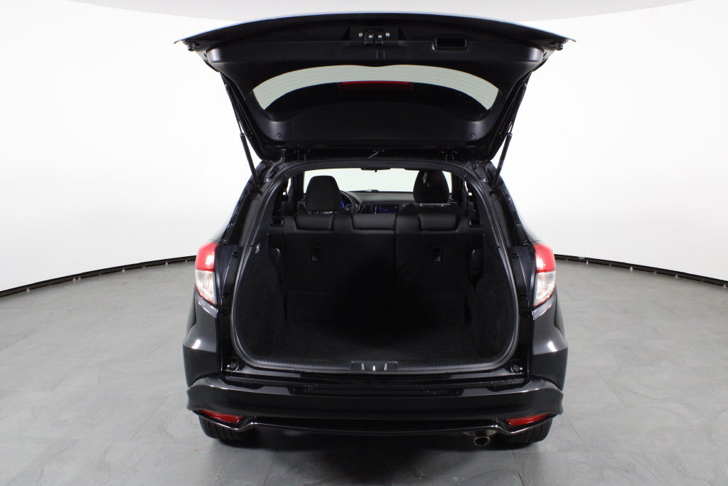 Used 2022 Honda HR-V Sport image 16