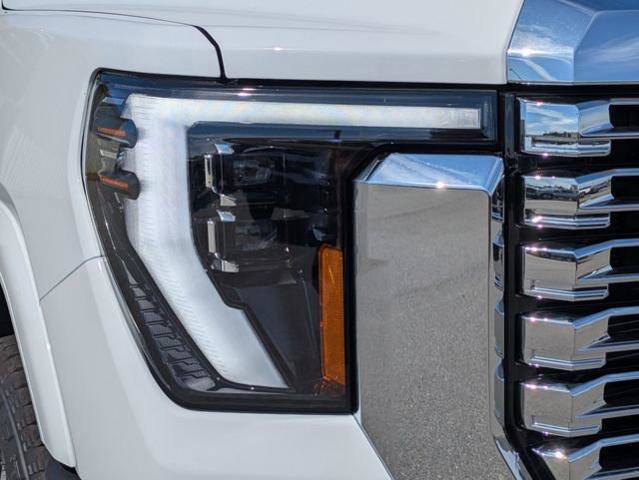 New 2026 GMC Sierra 2500 Denali w/ Denali Reserve Package image 11