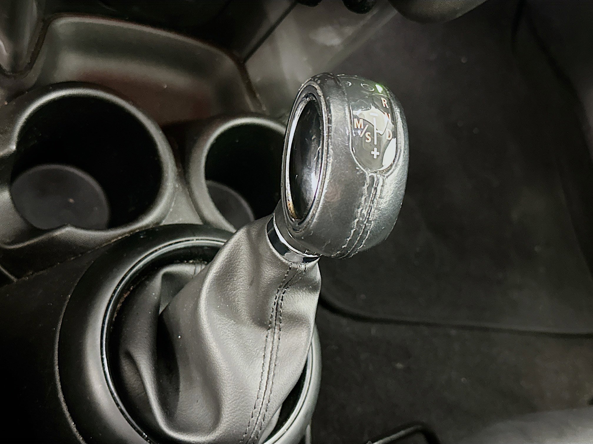 Used 2018 MINI Cooper 4-Door Hardtop image 24