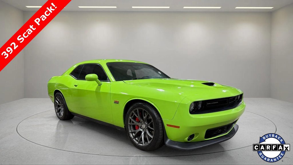 Used 2015 Dodge Challenger SRT w/ Technology Group image 1