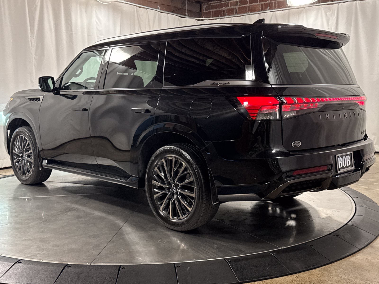 Certified 2026 INFINITI QX80 Autograph AWD/4WD image 9