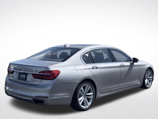 Used 2018 BMW 750i RWD image 6