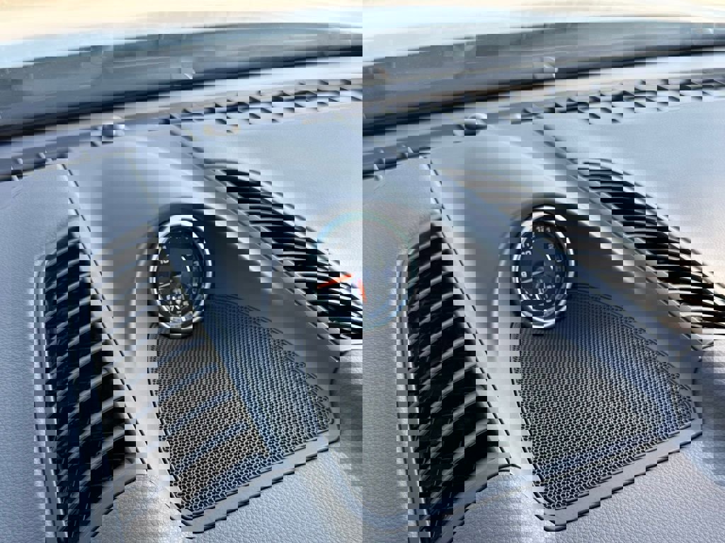 Used 2018 Porsche Cayenne Platinum Edition AWD/4WD image 39