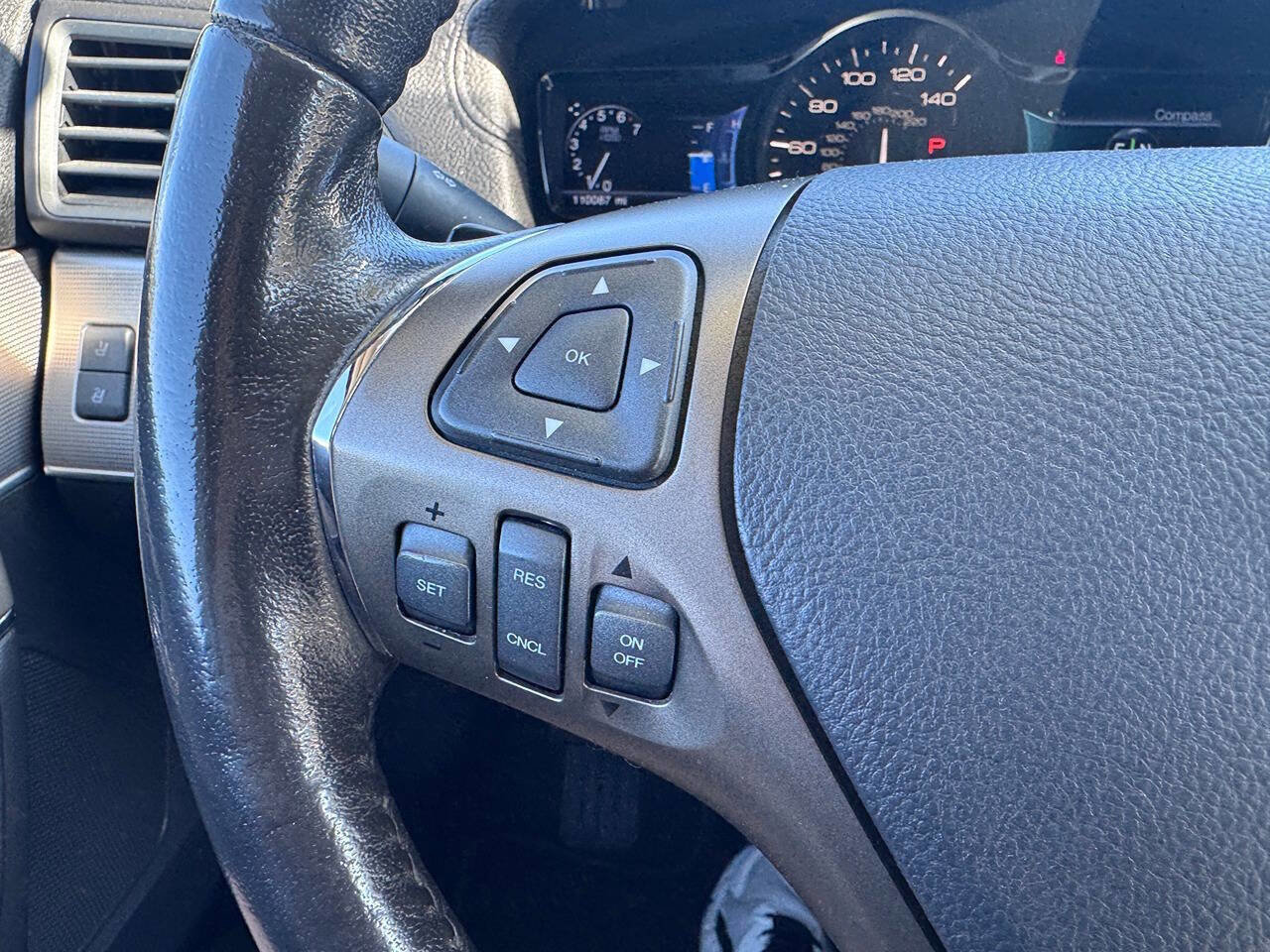 Used 2014 Lincoln MKX AWD image 12