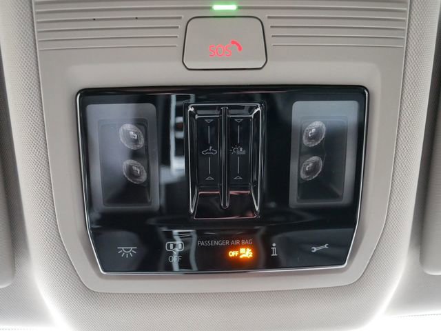 Certified 2025 Volkswagen Atlas SEL image 35