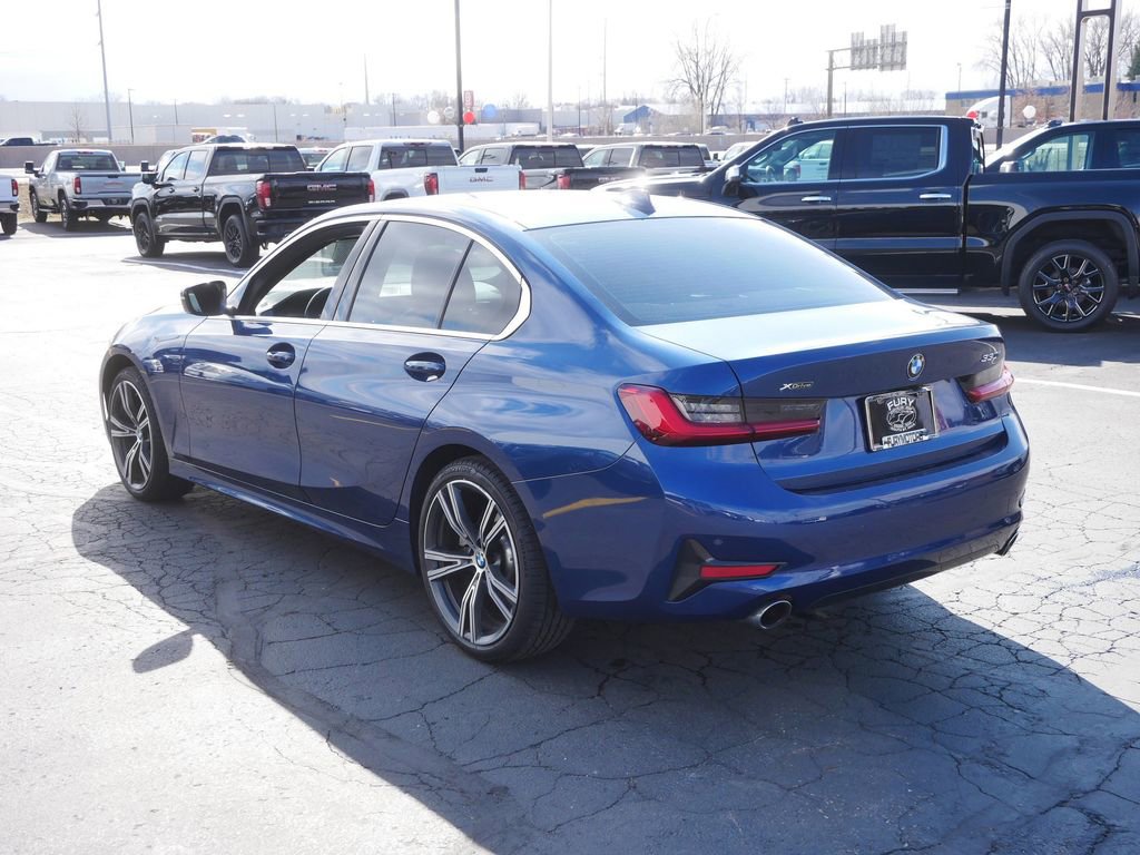 Used 2021 BMW 330i xDrive Sedan w/ Convenience Package AWD/4WD image 5