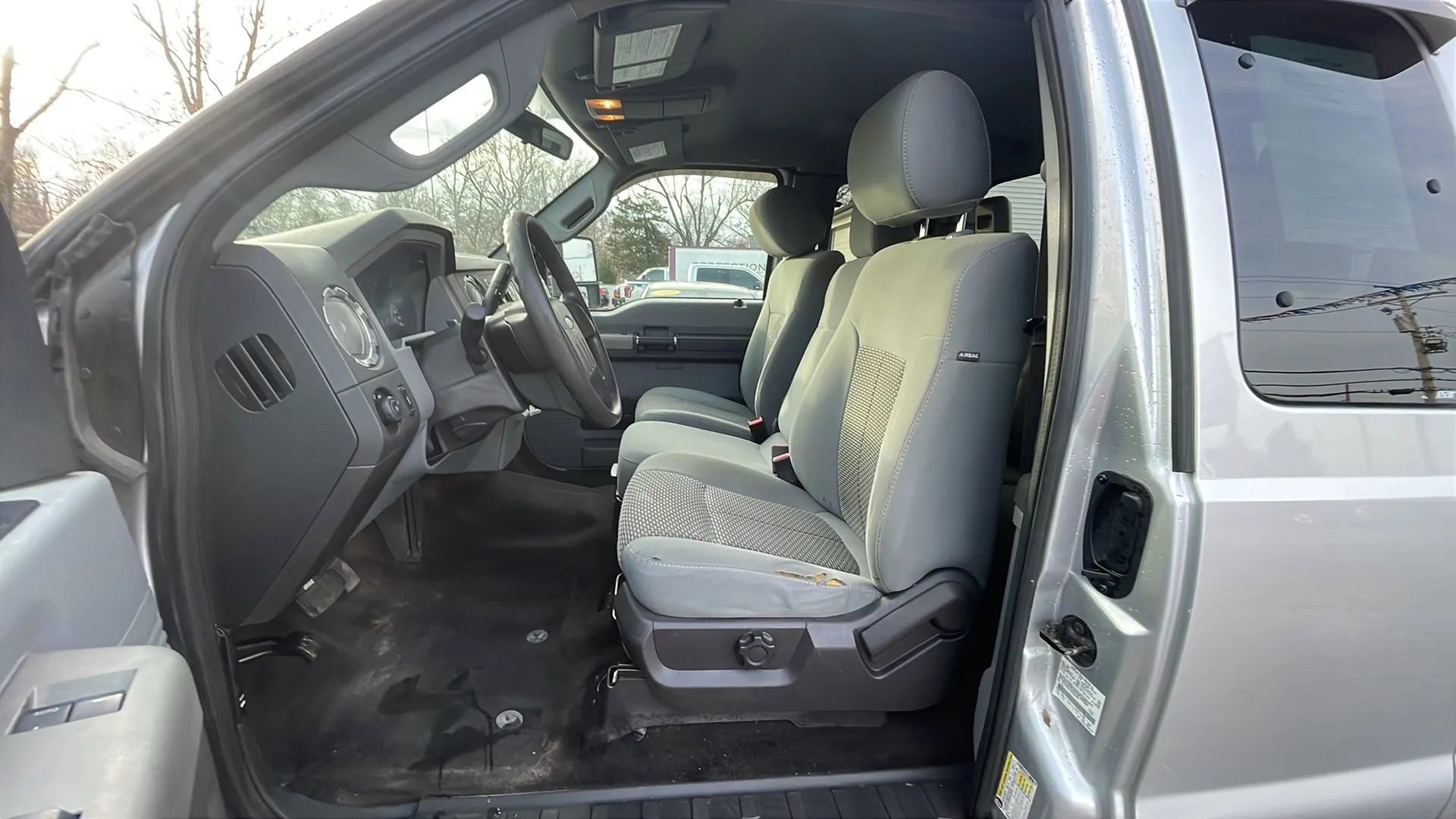 Used 2012 Ford F250 XLT w/ Snow Plow Prep Pkg image 14