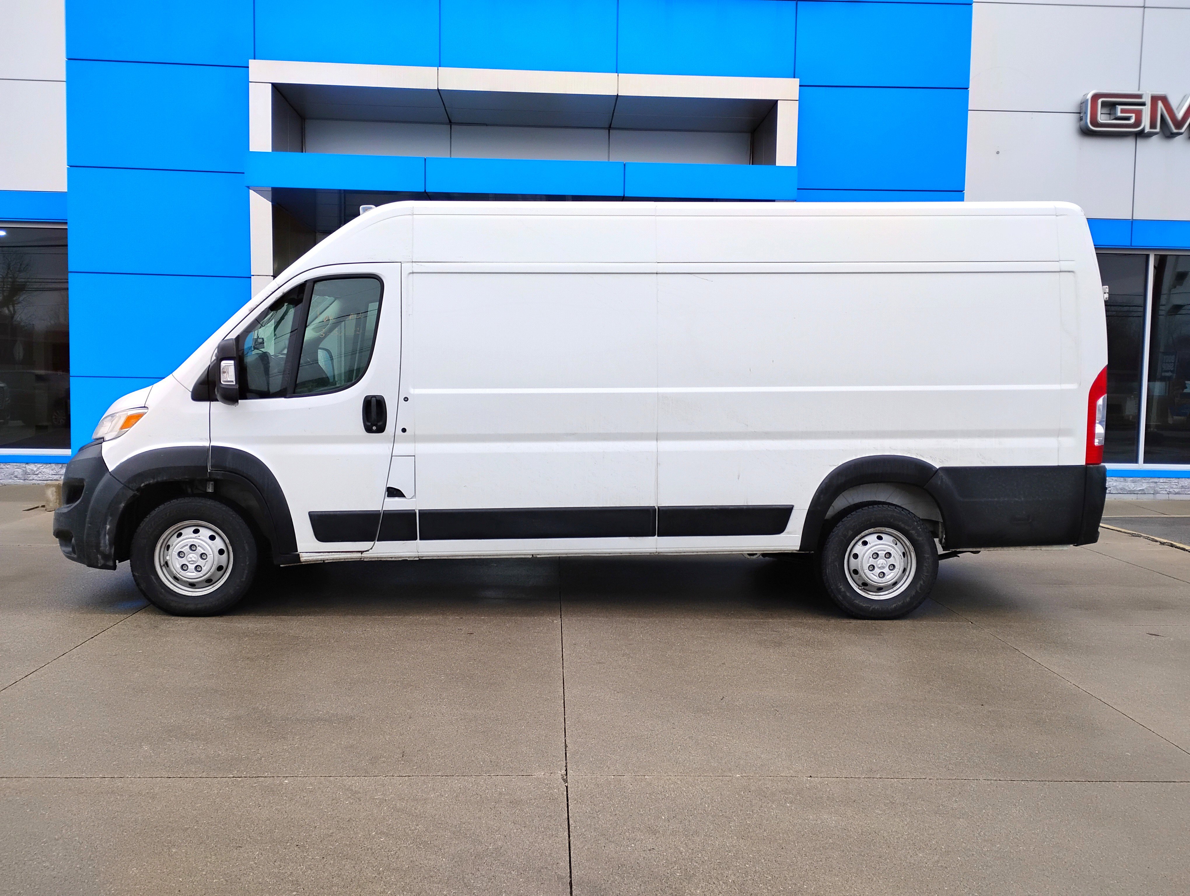 Used 2023 RAM ProMaster 3500 w/ Convenience Group image 17