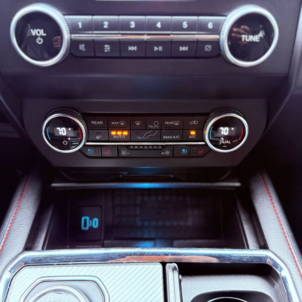 Used 2021 Ford Expedition Max Limited image 14