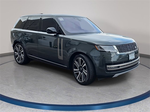Used 2023 Land Rover Range Rover SE image 3