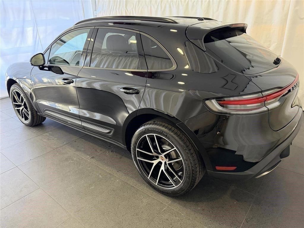 New 2026 Porsche Macan AWD/4WD image 3