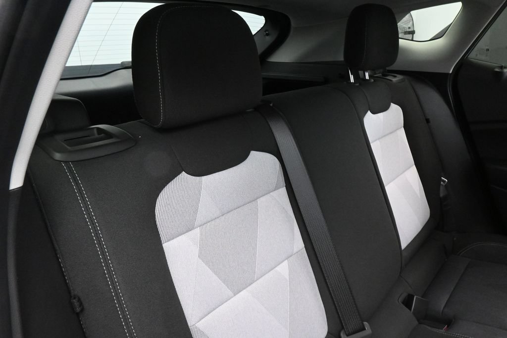 Used 2025 Chevrolet Trax LS FWD image 32