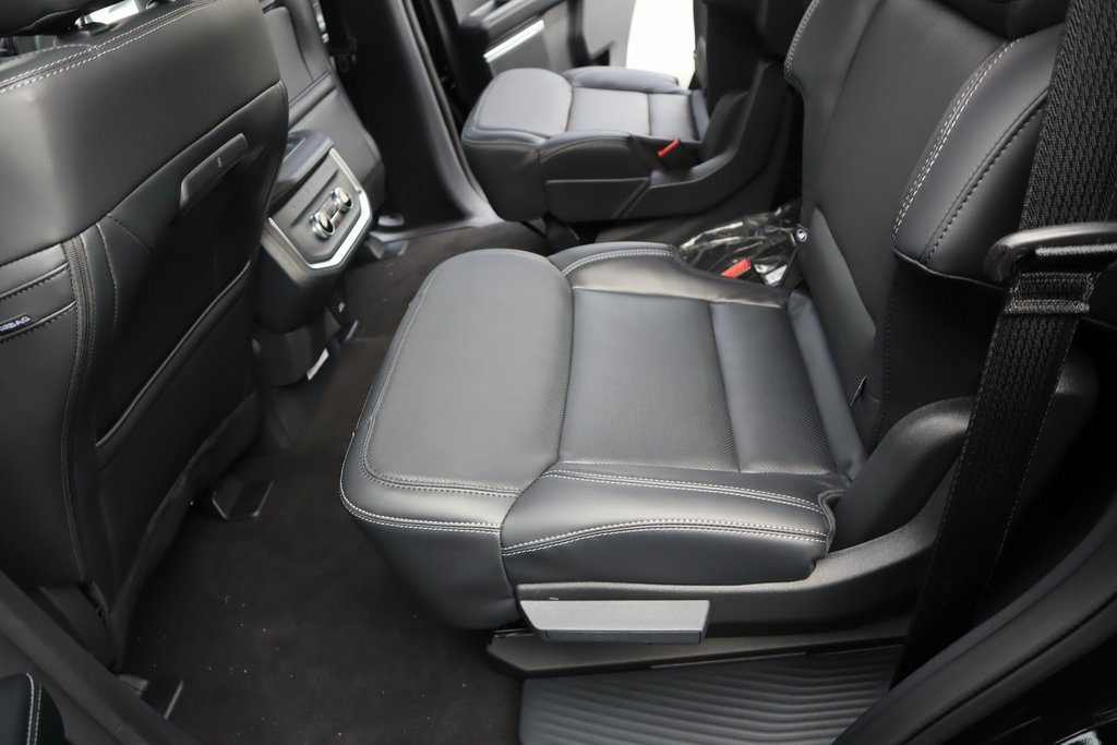 New 2025 Ford Expedition Platinum w/ Stealth Performance Package image 13