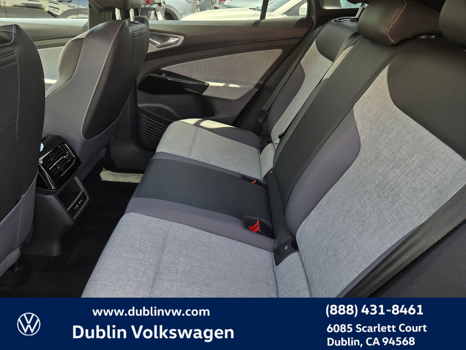 Used 2023 Volkswagen ID.4 Pro RWD image 11