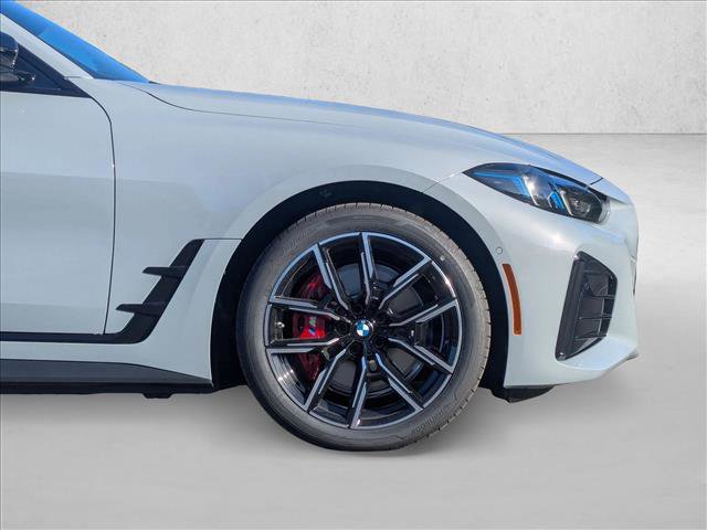 Used 2025 BMW i4 eDrive40 image 10