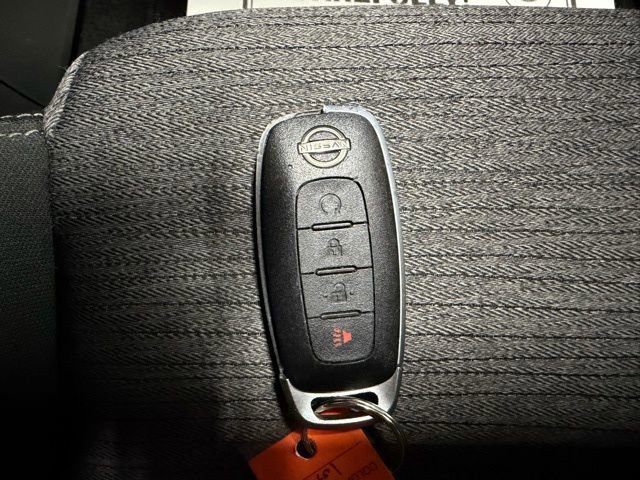 Used 2023 Nissan Rogue SV image 44