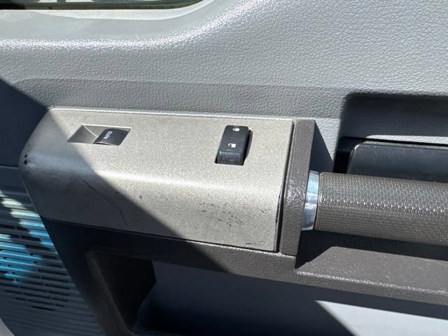Used 2015 Ford F250 XLT w/ XLT Value Package AWD/4WD image 16