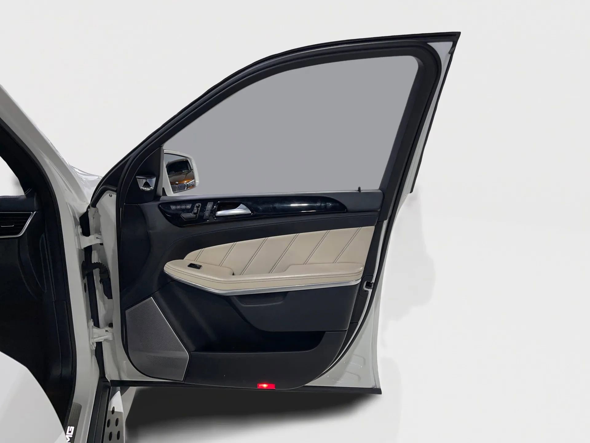 Used 2016 Mercedes-Benz GL 63 AMG 4MATIC w/ Accessory Chrome Package image 35