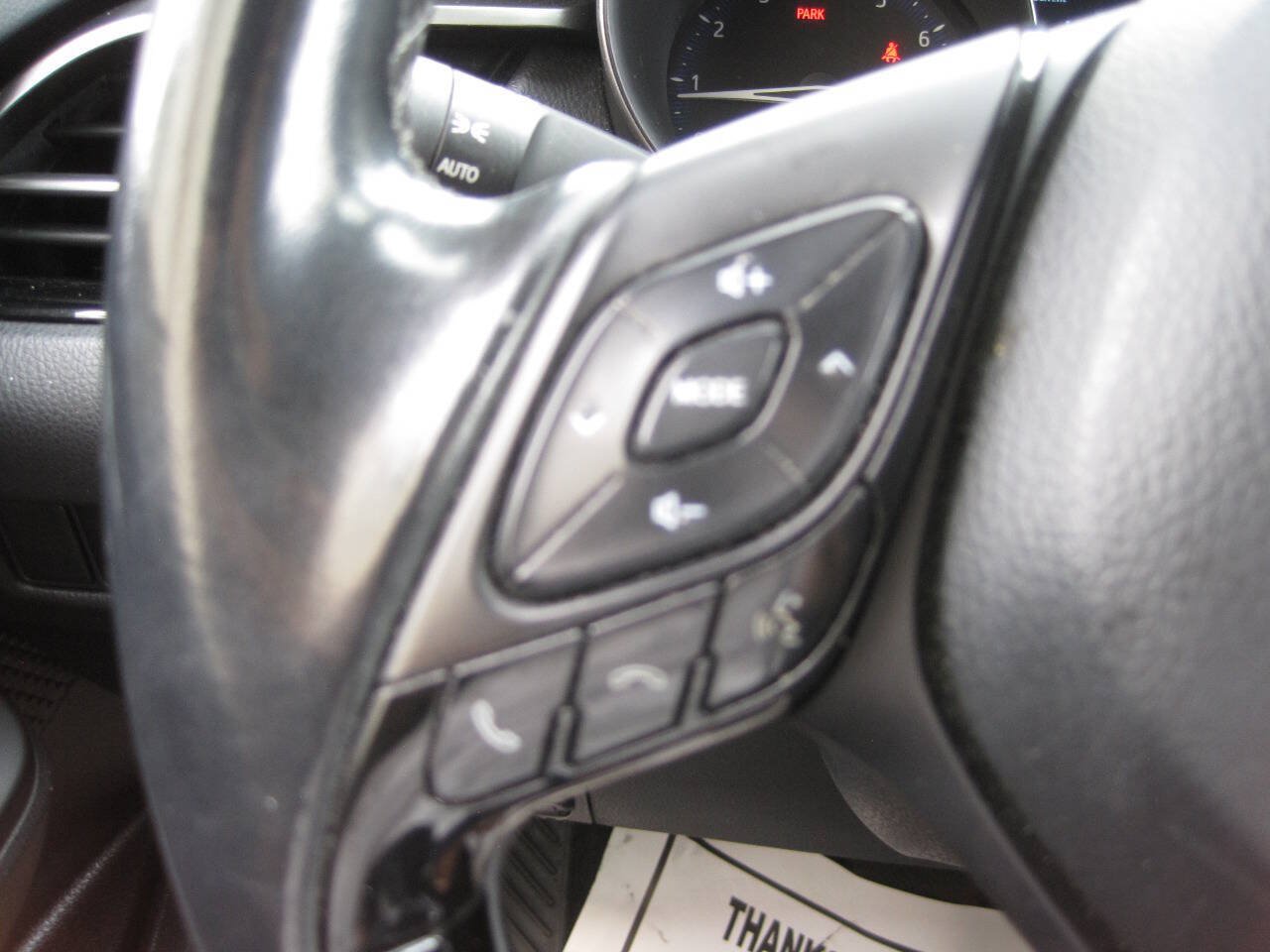 Used 2018 Toyota C-HR XLE FWD image 30