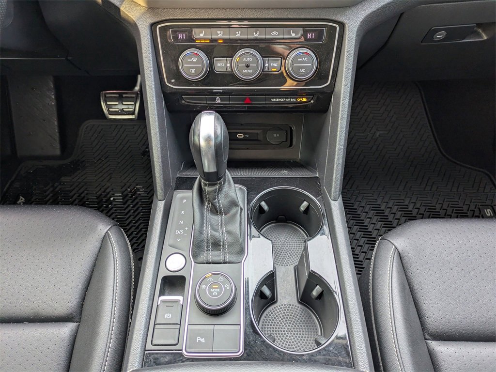 Certified 2023 Volkswagen Atlas SEL R-Line image 19