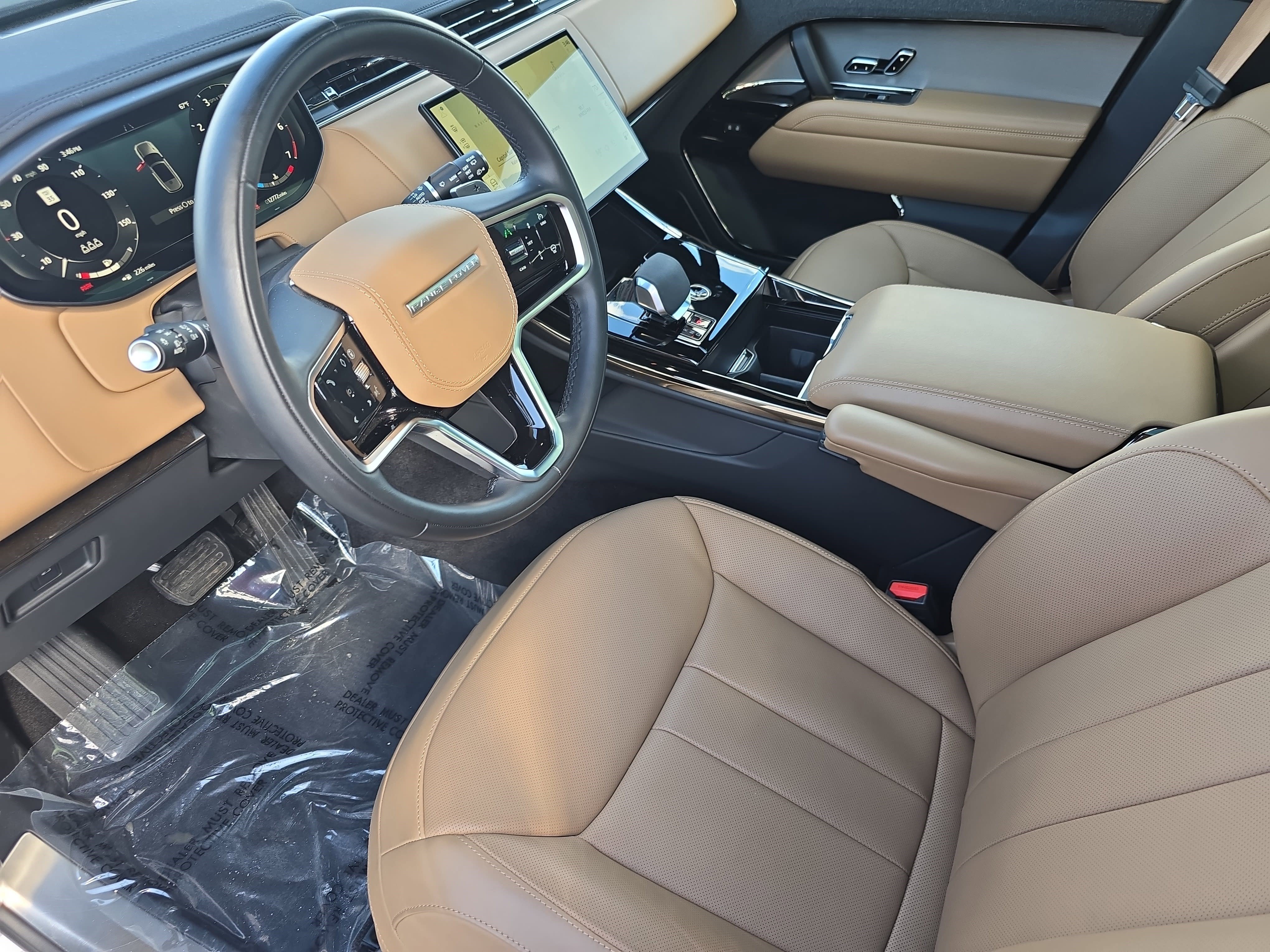 Used 2024 Land Rover Range Rover Sport SE image 16