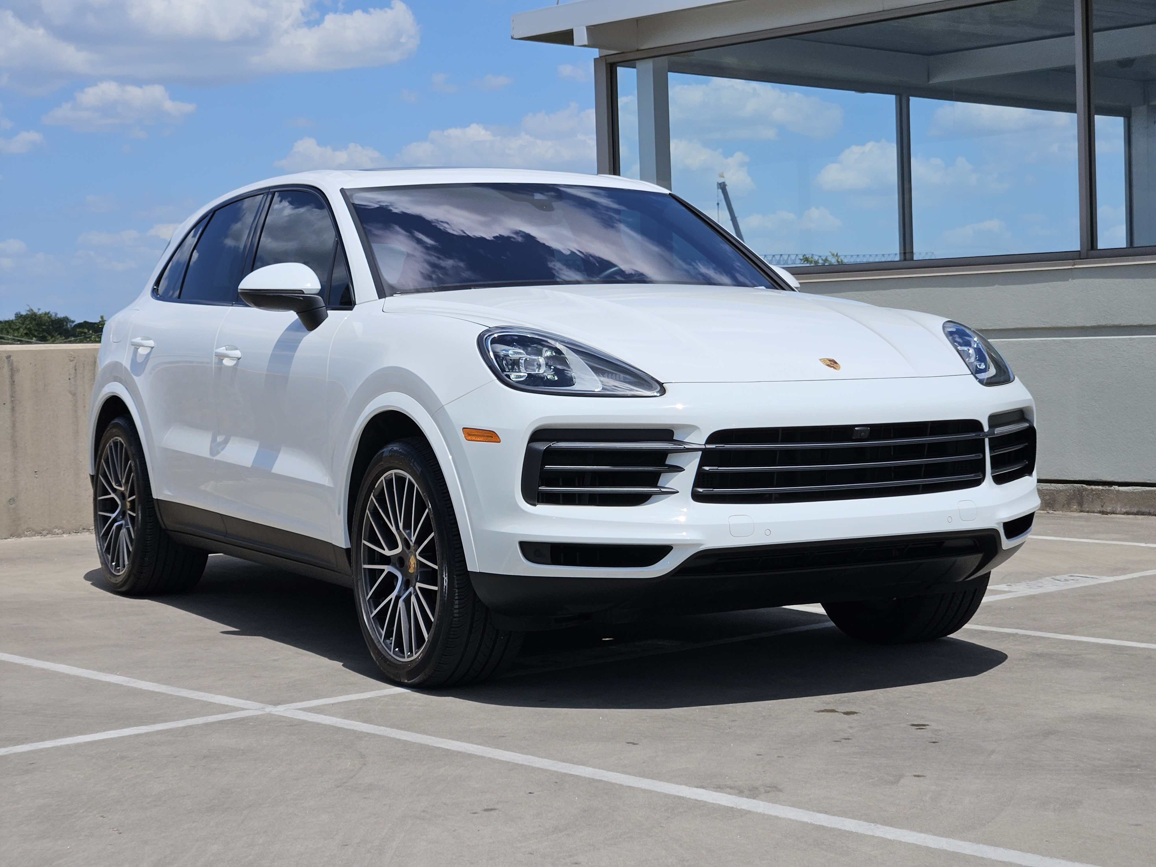 Certified 2023 Porsche Cayenne Platinum Edition AWD/4WD image 10