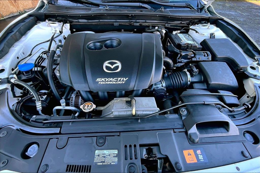 Used 2018 MAZDA MAZDA3 Touring image 31