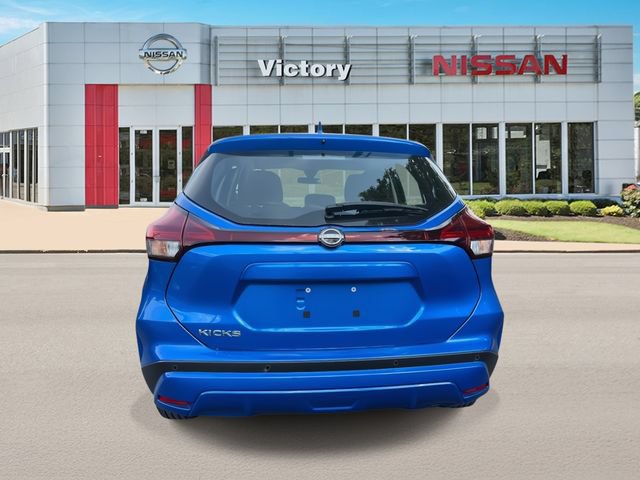 New 2025 Nissan Kicks Play S FWD image 4