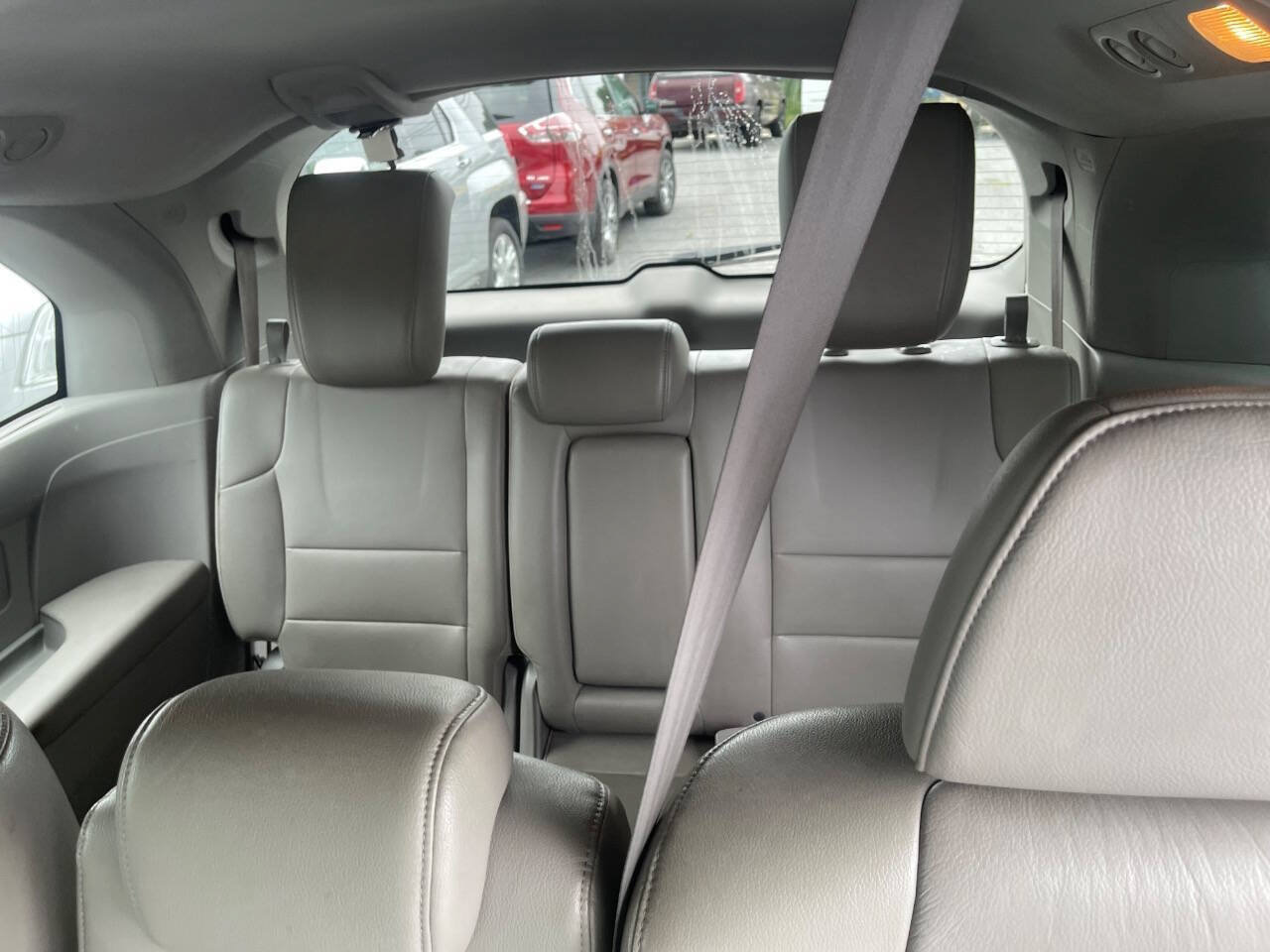 Used 2012 Honda Odyssey Touring image 29