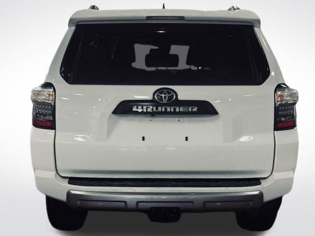 Used 2024 Toyota 4Runner TRD Off-Road Premium image 8