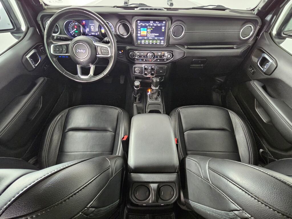 Used 2023 Jeep Wrangler Unlimited Sahara w/ Cold Weather Group AWD/4WD image 22