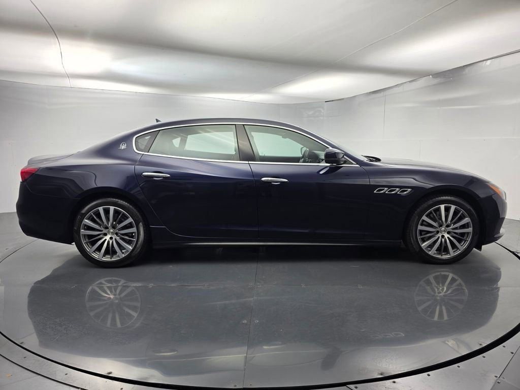 Used 2021 Maserati Quattroporte S Q4 AWD/4WD image 3