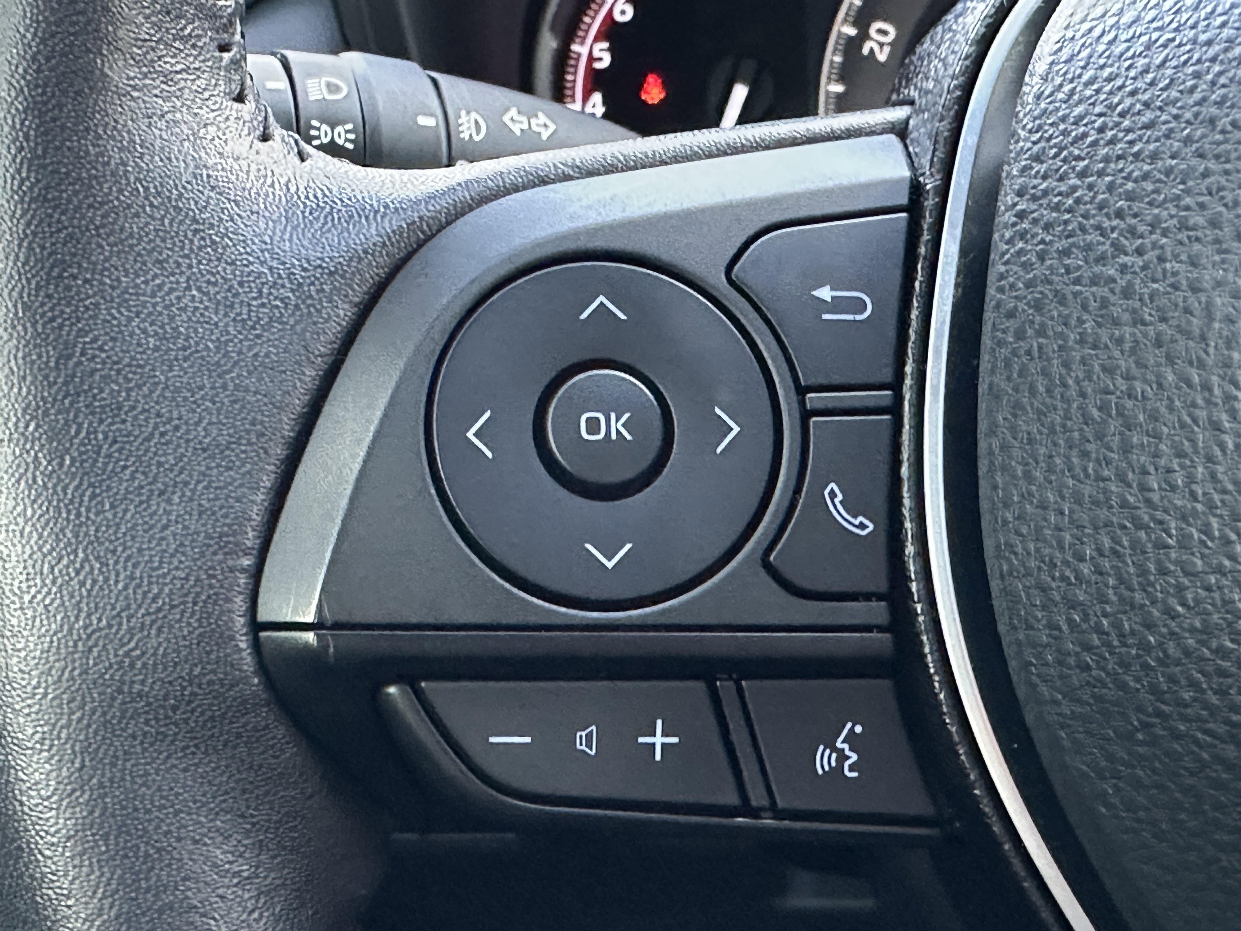 Used 2021 Toyota RAV4 TRD Off-Road image 37