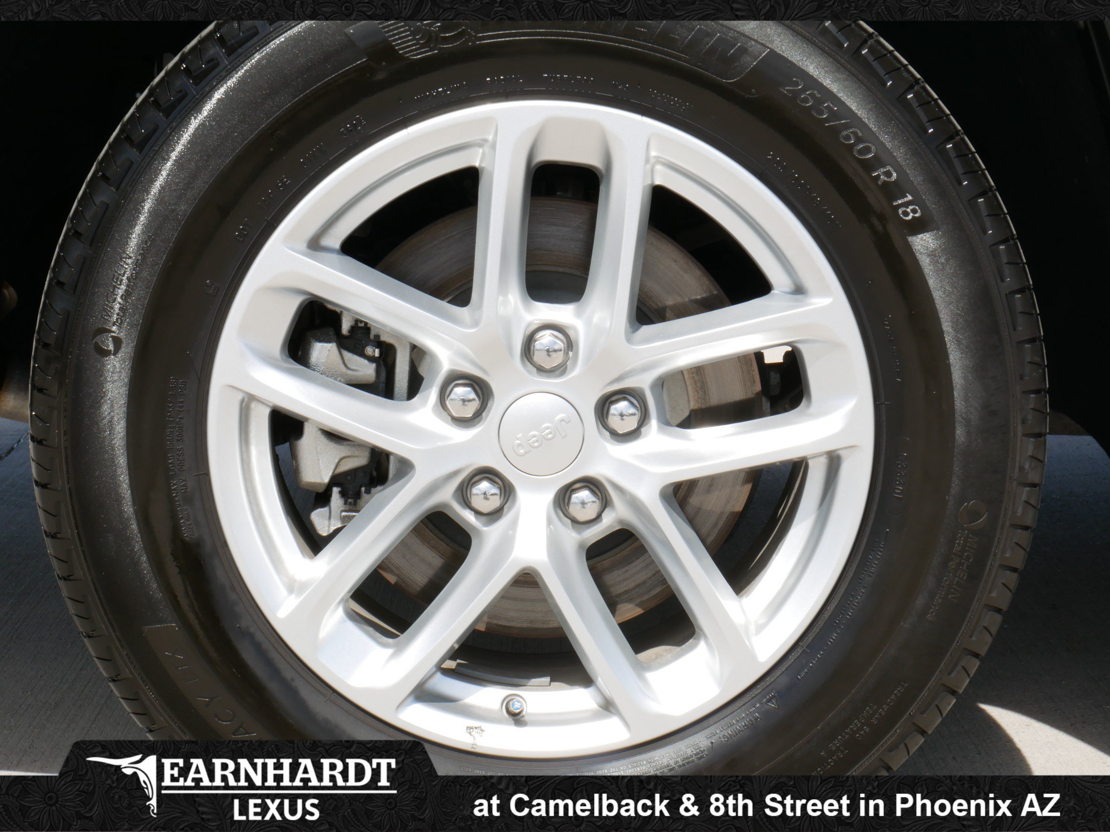 Used 2025 Jeep Grand Cherokee L Laredo RWD image 23