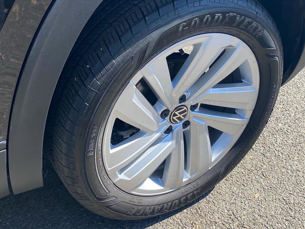 Certified 2023 Volkswagen Atlas Cross Sport SE w/ Panoramic Sunroof Package image 22