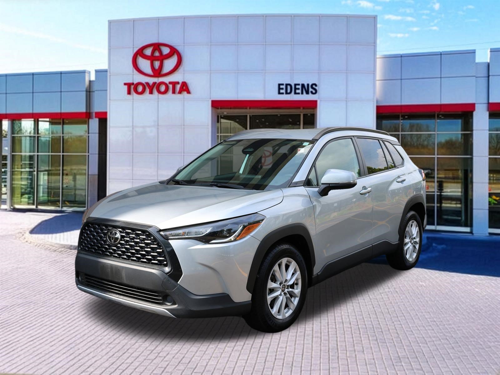 Used 2024 Toyota Corolla Cross LE AWD/4WD image 10