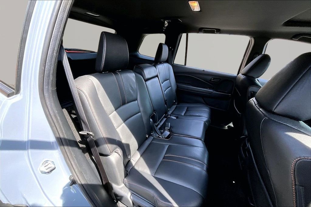 Certified 2022 Honda Passport TrailSport image 17