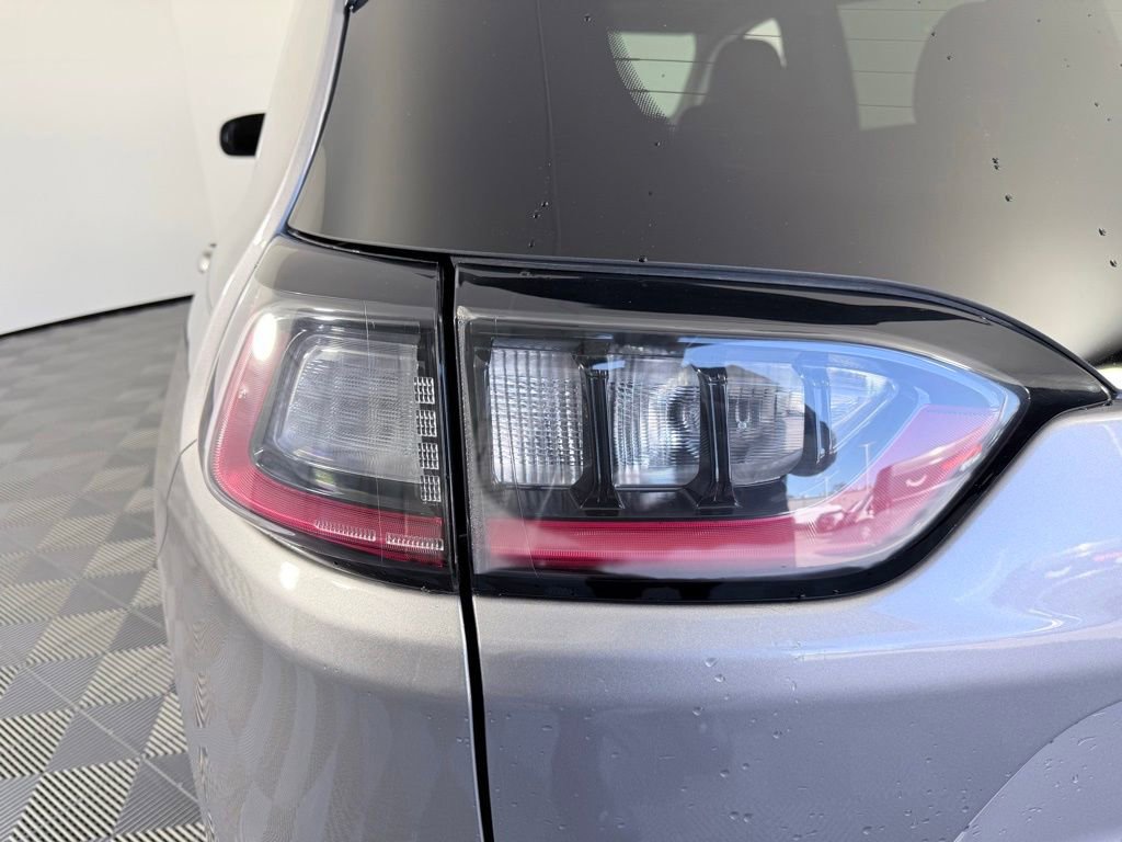 Used 2022 Jeep Cherokee Limited image 28