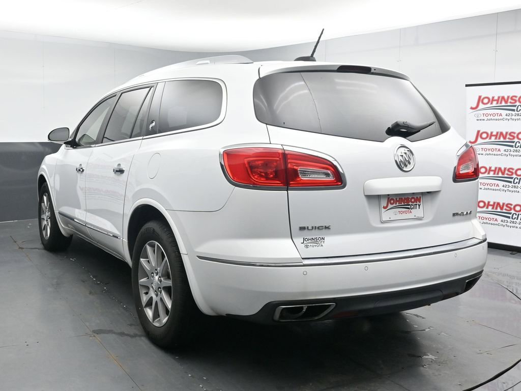 Used 2017 Buick Enclave Leather FWD image 6