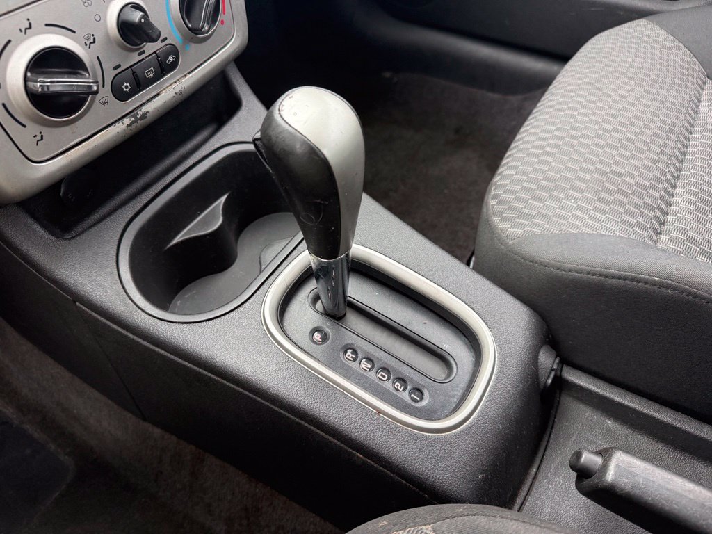 Used 2005 Chevrolet Cobalt LS w/ Preferred Equipment Group FWD image 23